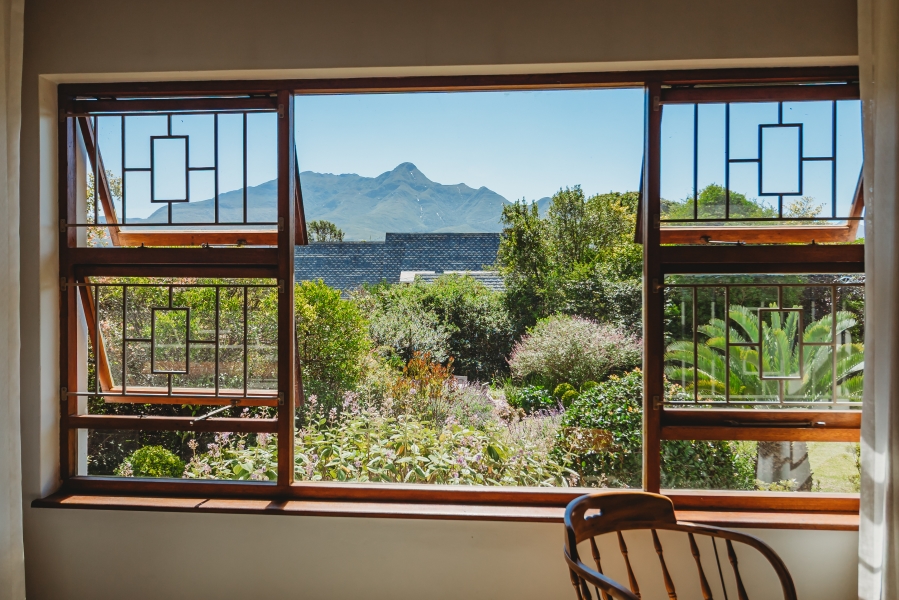 4 Bedroom Property for Sale in Dormehls Drift Western Cape